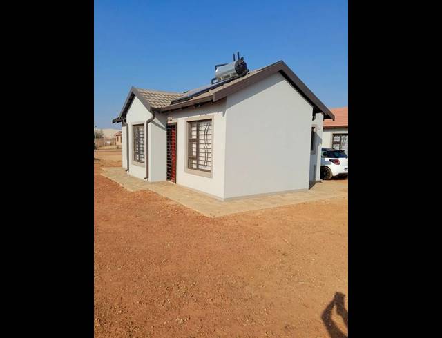 2 BEDROOM HOUSE FOR SALE IN WILFORDON